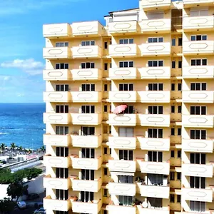 https://apartamento-junto-al-mar-con-balcon-en-playa-jardin.tenerifehoteles.net